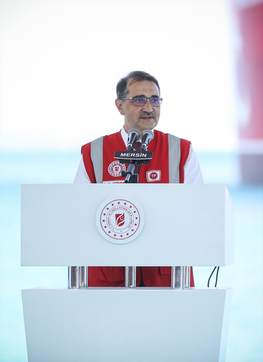Bakan Dönmez, Abdülhamid Han sondaj gemisini ilk görev yerine uğurlama töreninde konuştu: