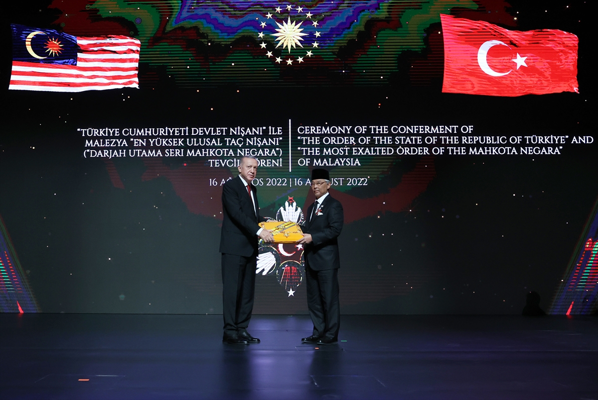 Cumhurbaşkanlığı Külliyesi'nde Devlet Nişanı Tevcih Töreni