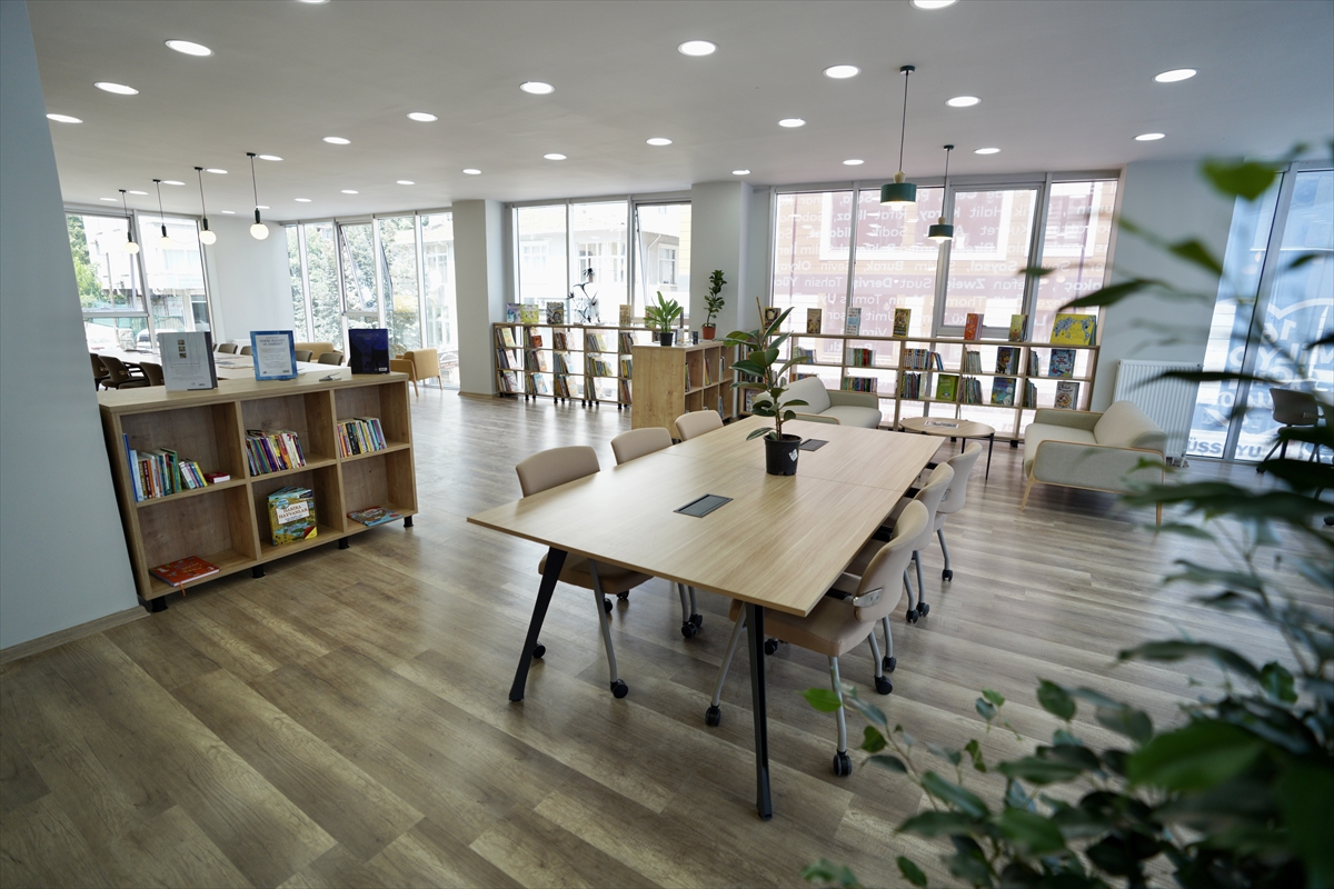 Eyüpsultan'daki Hasan Hüseyin Korkmazgil Kütüphanesi törenle açıldı