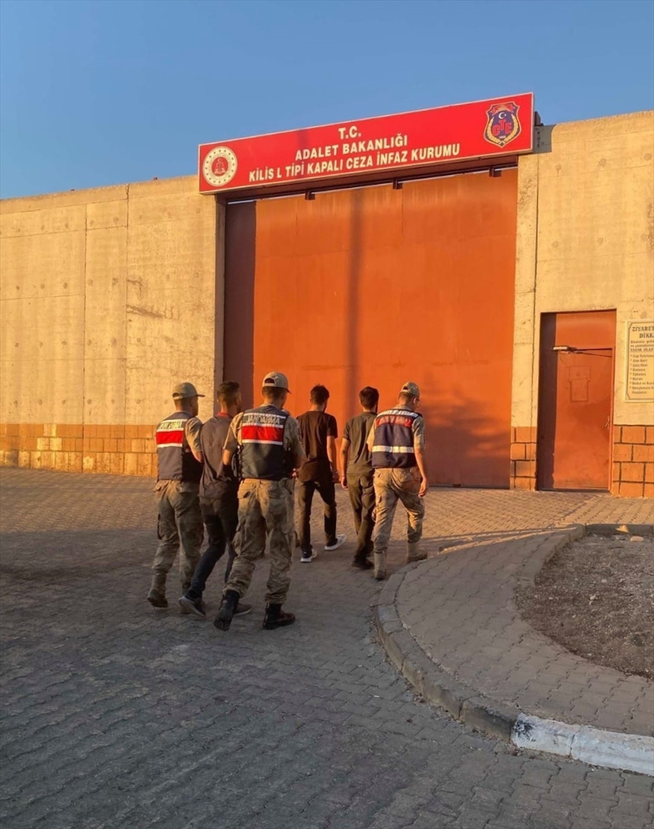 Kilis'te bağevinden hırsızlık yaptıkları gerekçesiyle 3 zanlı tutuklandı