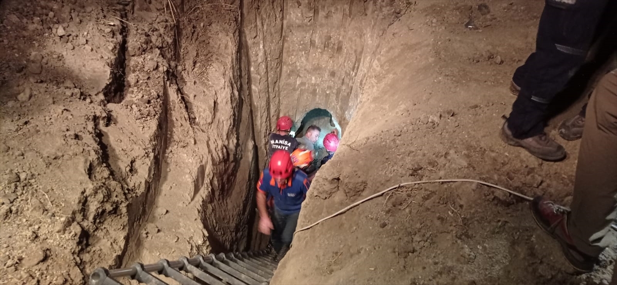 Manisa'da 3 metrelik boş su kuyusuna düşen 2 yaşındaki çocuk kurtarıldı