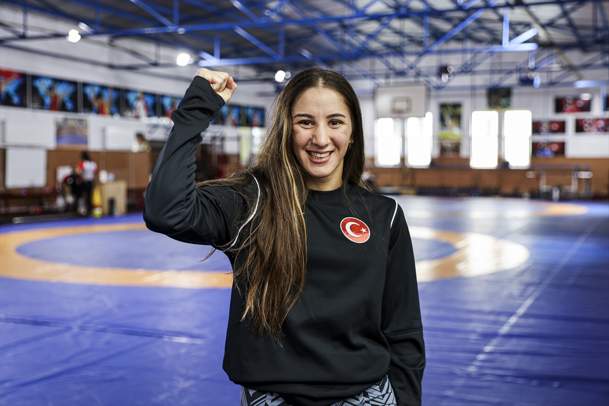 A Milli Kadın Güreş Takımı, Sırbistan'da tarih yazmayı hedefliyor