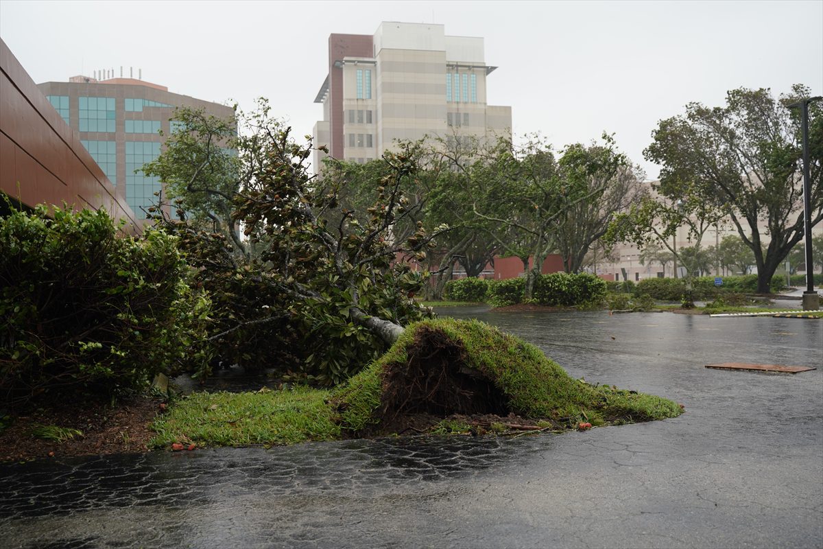 ABD'nin Florida eyaletinde Ian Kasırgası nedeniyle 2,5 milyon kişiye tahliye emri verildi