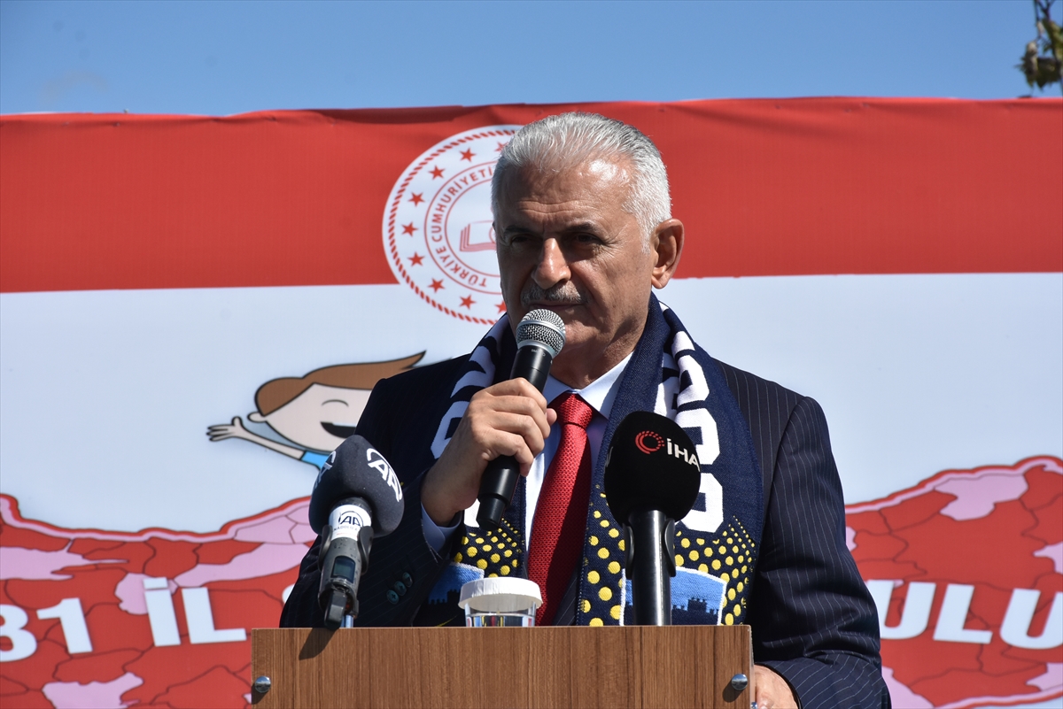 AK Parti Genel Başkanvekili Binali Yıldırım, anaokulu açılışında konuştu: