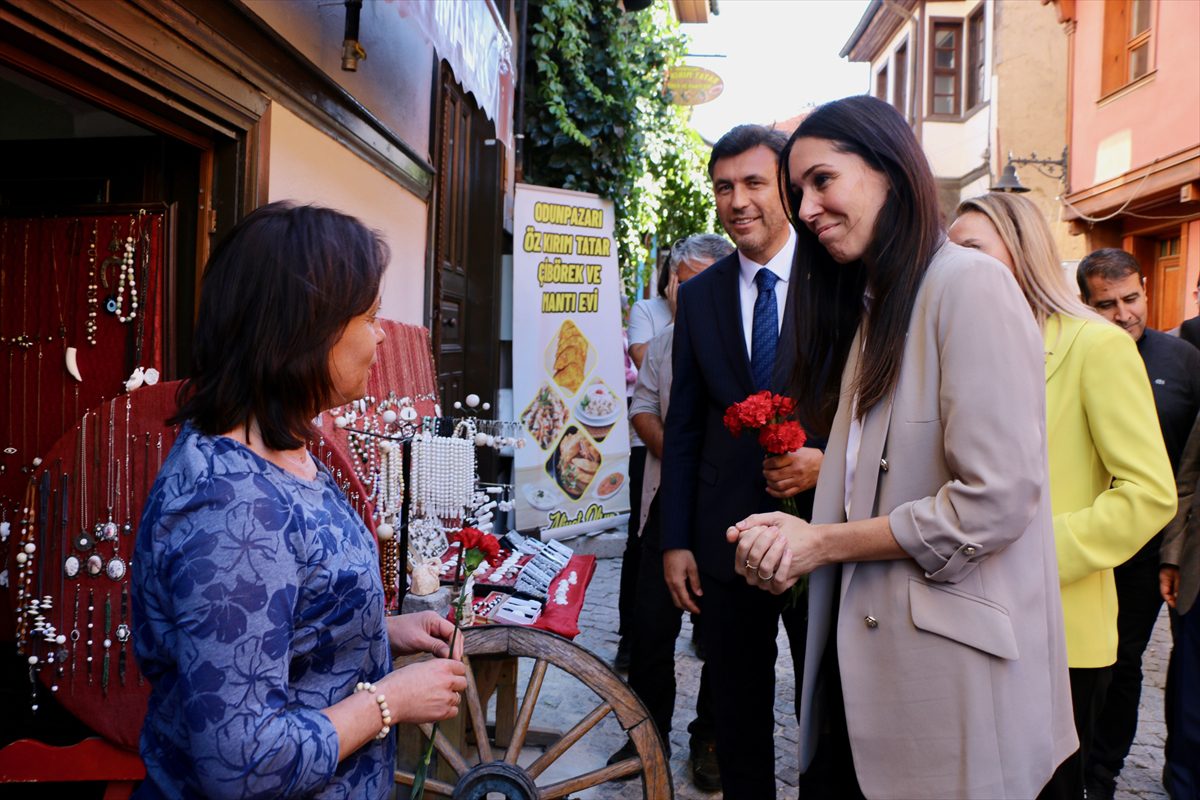 AK Partili Karaaslan, Eskişehir'de sivil toplum kuruluşu temsilcileriyle buluştu: