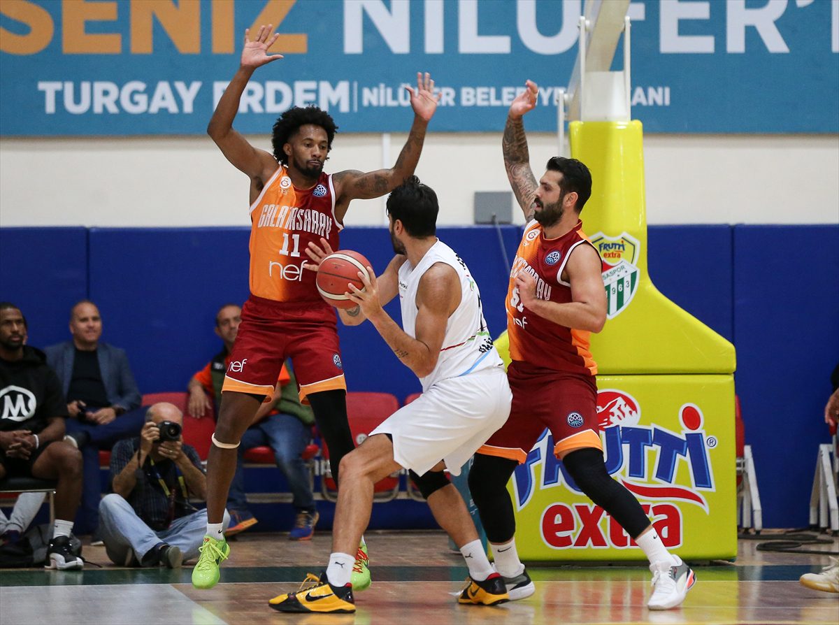 Basketbol: Frutti Extra Cup