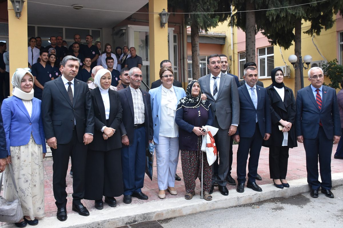 Bakan Yanık, Malatya'da huzurevi ve çocuk evleri sakinlerini ziyaret etti: