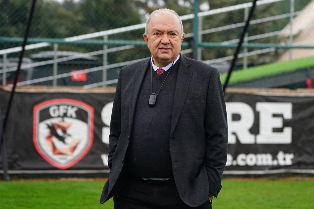 Cevdet Akınal'dan, Trabzonspor maçındaki hakem kararlarına tepki: