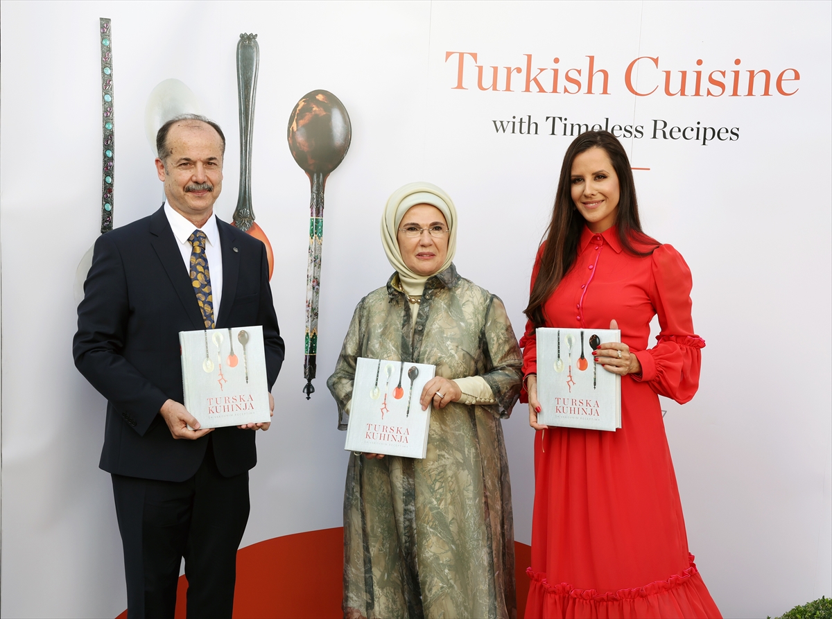 Emine Erdoğan, “Asırlık Tariflerle Türk Mutfağı” kitabının Sırpça tercümesi tanıtım etkinliğinde konuştu: