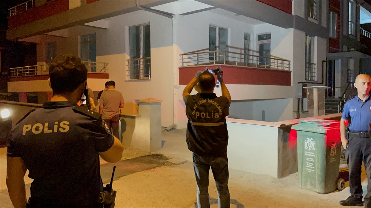 Erzincan'da karısını öldüren kişi polis merkezine giderek teslim oldu