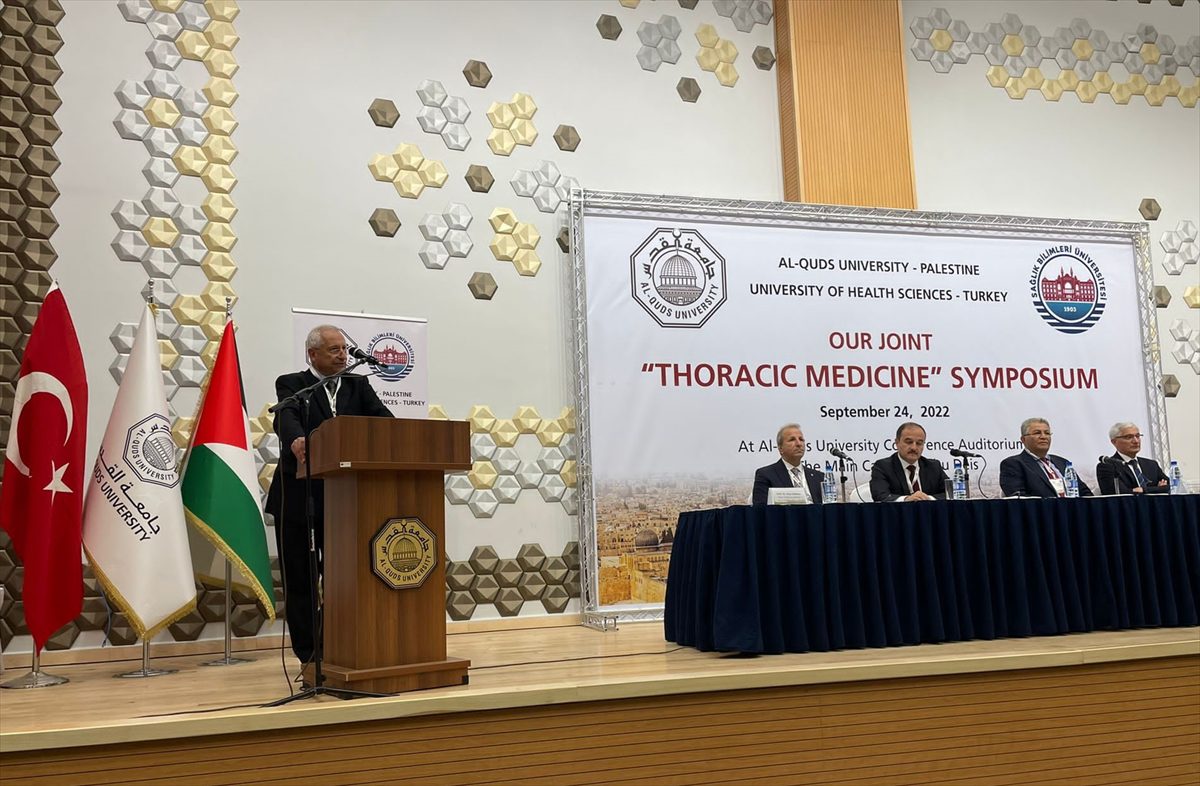 Filistinli ve Türk akademisyenler, göğüs hastalıkları sempozyumunda deneyimlerini paylaştı