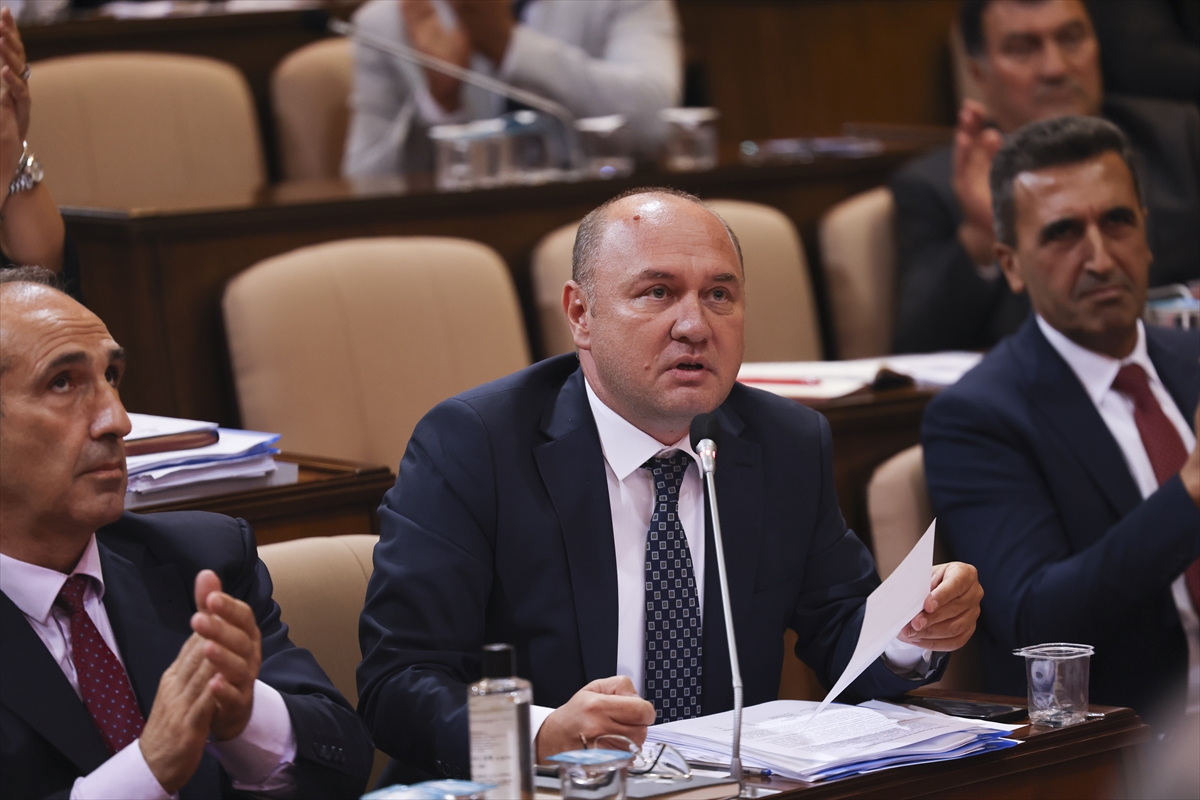 İBB Meclisi'nde CHP ile AK Parti arasında “Sultan Vahdettin” tartışması