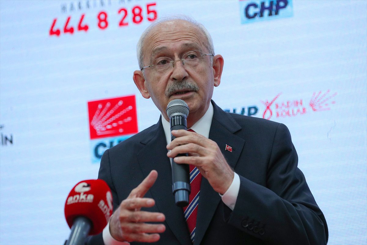 Kılıçdaroğlu ve eşi, şiddet gören bir kadının hikayesinin anlatıldığı “Töz” belgeselini izledi