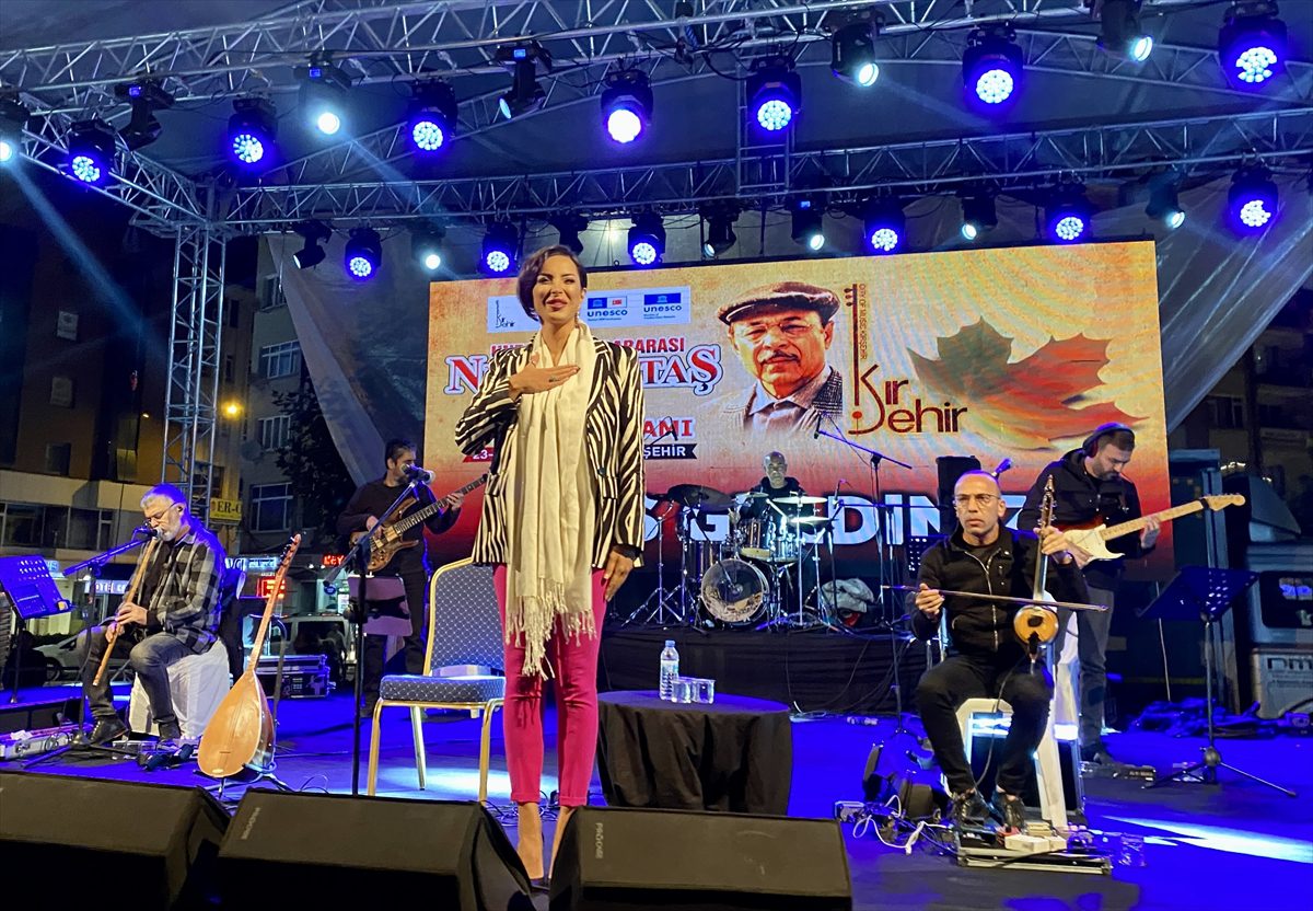 Kırşehir'de Neşet Ertaş'ı anma programı