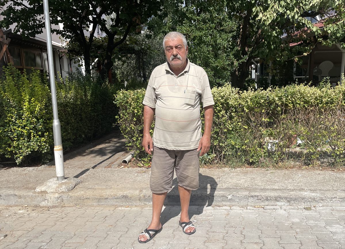 Servis aracına saldıran teröristlerin saklandıkları Dikili'deki sitenin sakinleri şaşkınlık yaşıyor