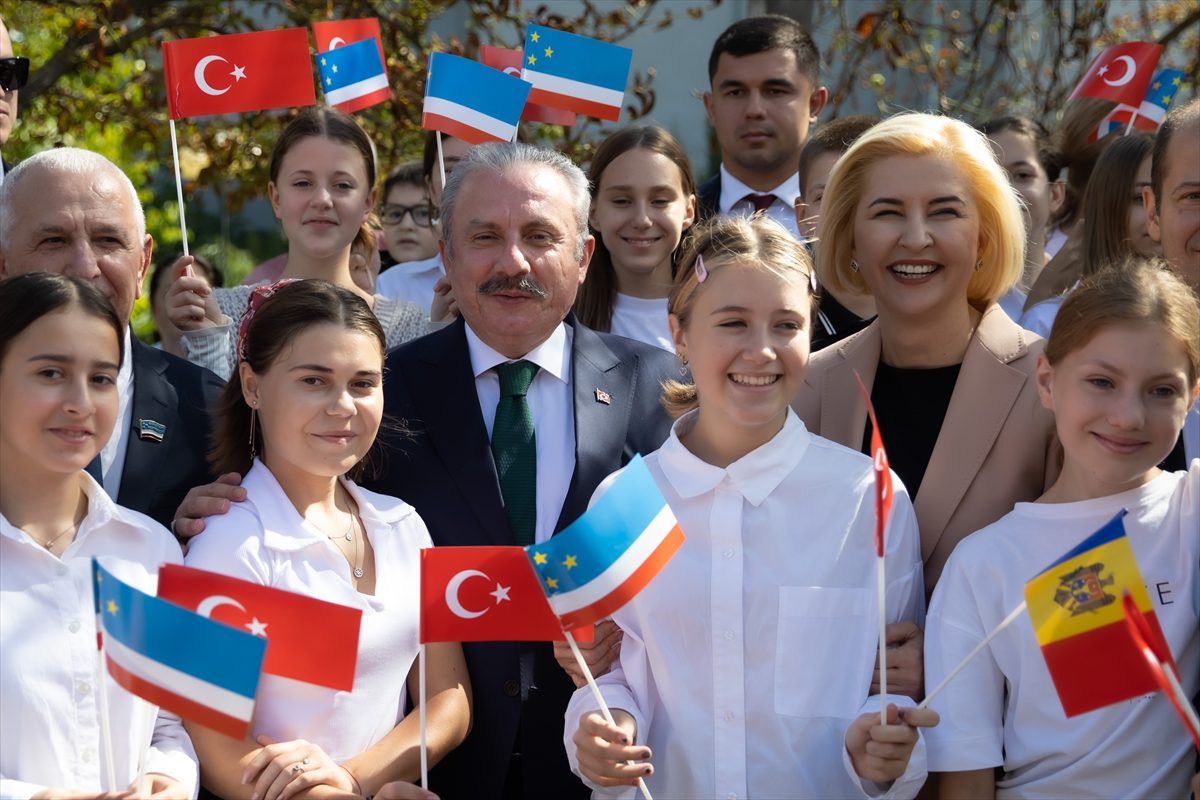 TBMM Başkanı Şentop'a Gagavuzya'da coşkulu karşılama