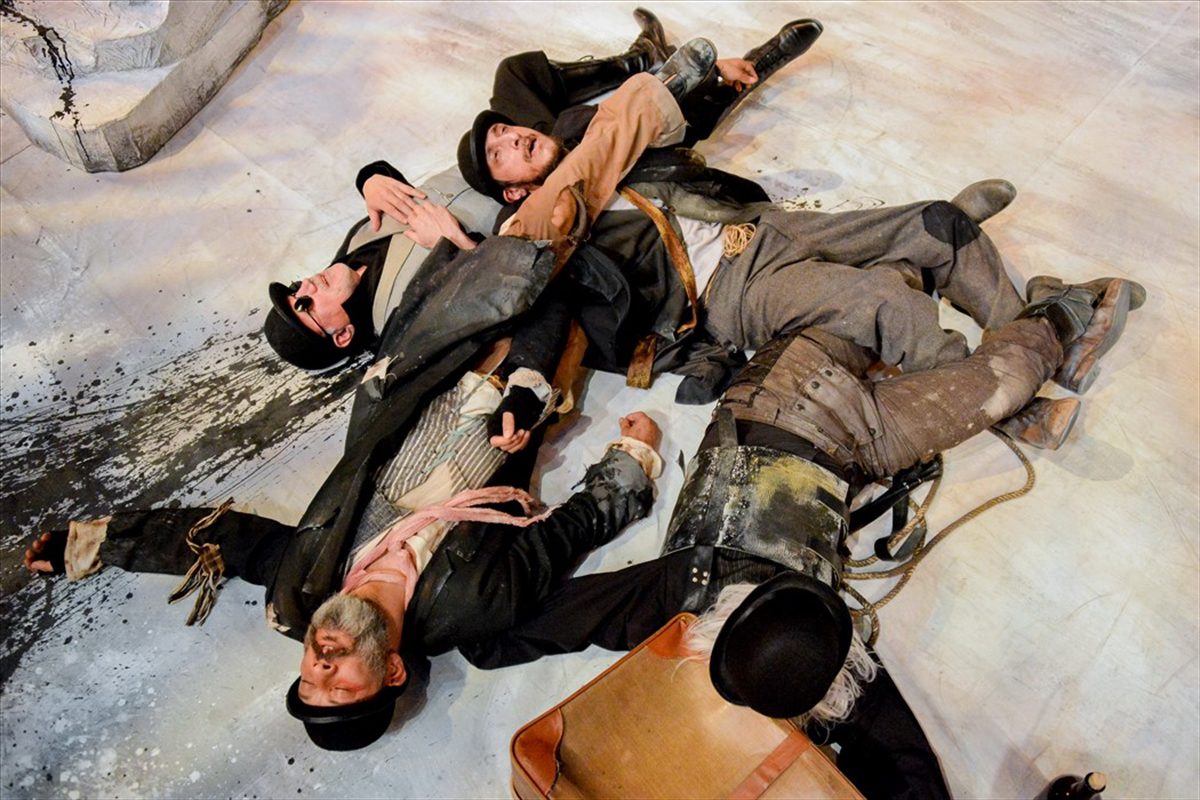 Devlet Tiyatroları yarın 4 eserin ilk gösterimini yapacak