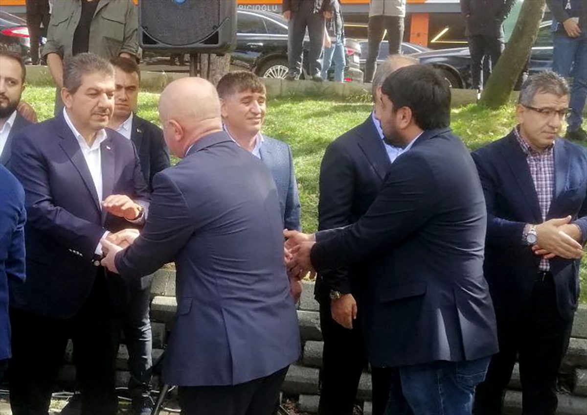 Esenler Belediye Başkanı Göksu'nun ablası son yolculuğuna uğurlandı