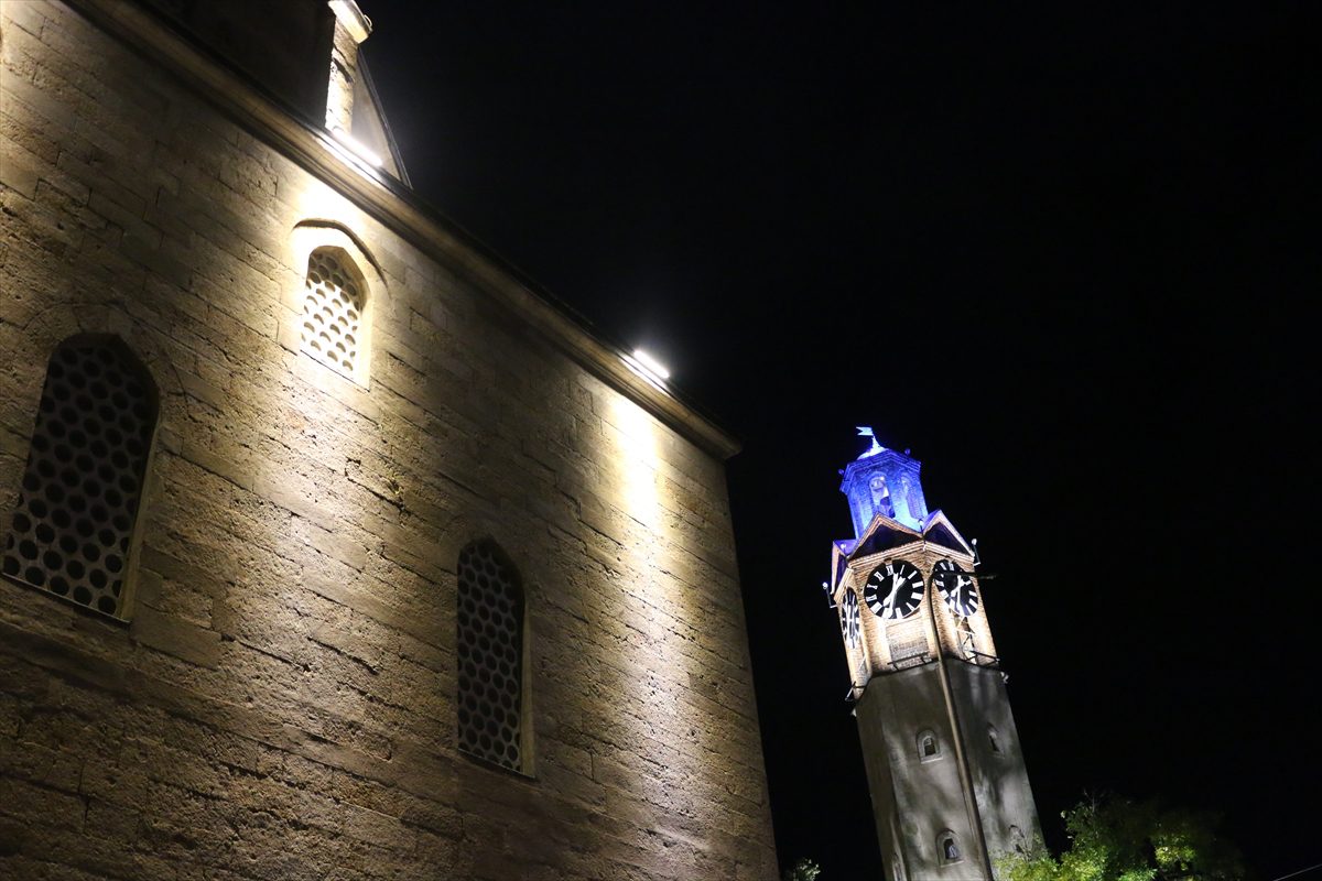 Priştine’de restore edilen Saat Kulesi açıldı