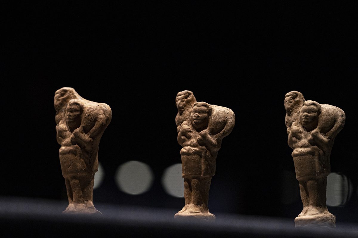 Tapınaklardaki binlerce yıllık anılar İzmir'deki müzede canlandırıldı