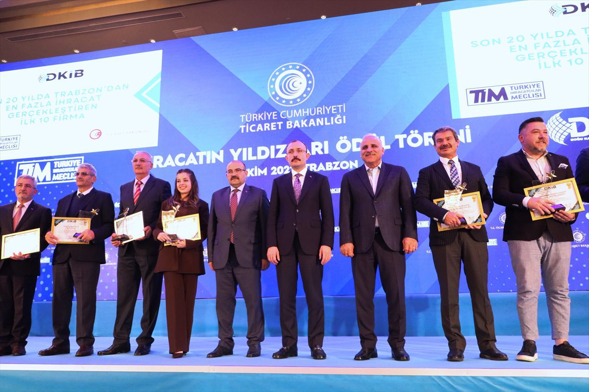 Ticaret Bakanı Muş, Trabzon'da “İhracatın Yıldızları Ödül Töreni”nde konuştu: