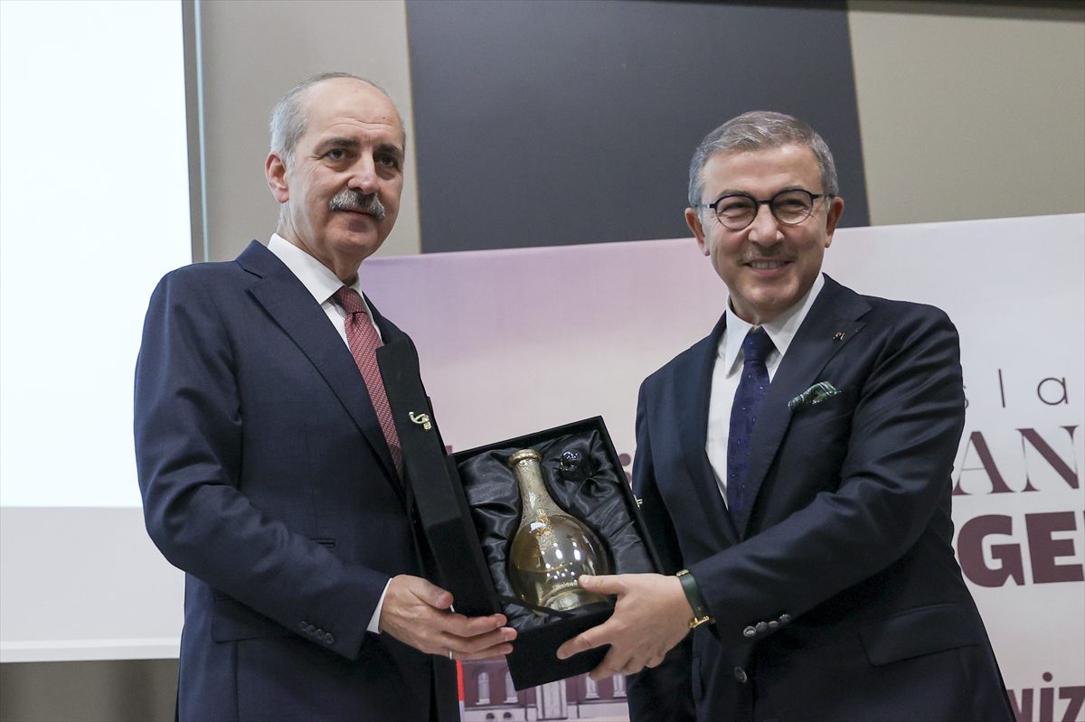 AK Parti Genel Başkanvekili Kurtulmuş, Uluslararası 15. Eyüpsultan Sempozyumu'nda konuştu: