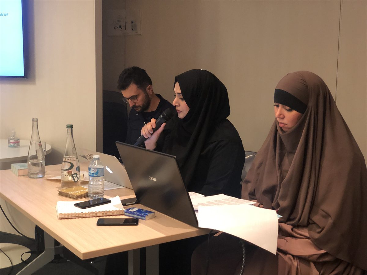 Paris'te Avrupa'daki İslamofobiye ilişkin panel düzenlendi