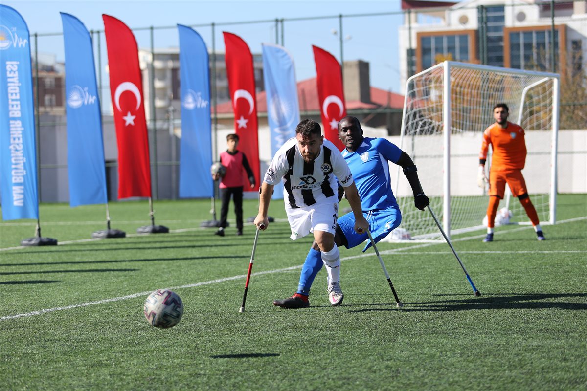 Ampute Futbol Türkiye Kupası'nda üçüncü gün müsabakaları tamamlandı