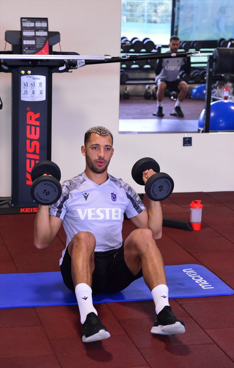 Trabzonspor, lige verilen arada antrenmanlarına devam ediyor