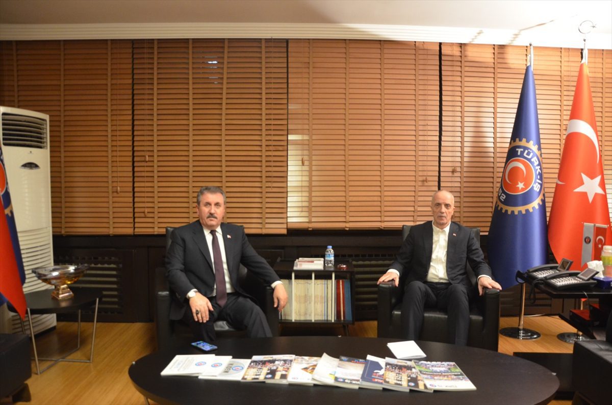 BBP Genel Başkanı Destici, TÜRK-İŞ Genel Başkanı Atalay'ı ziyaret etti