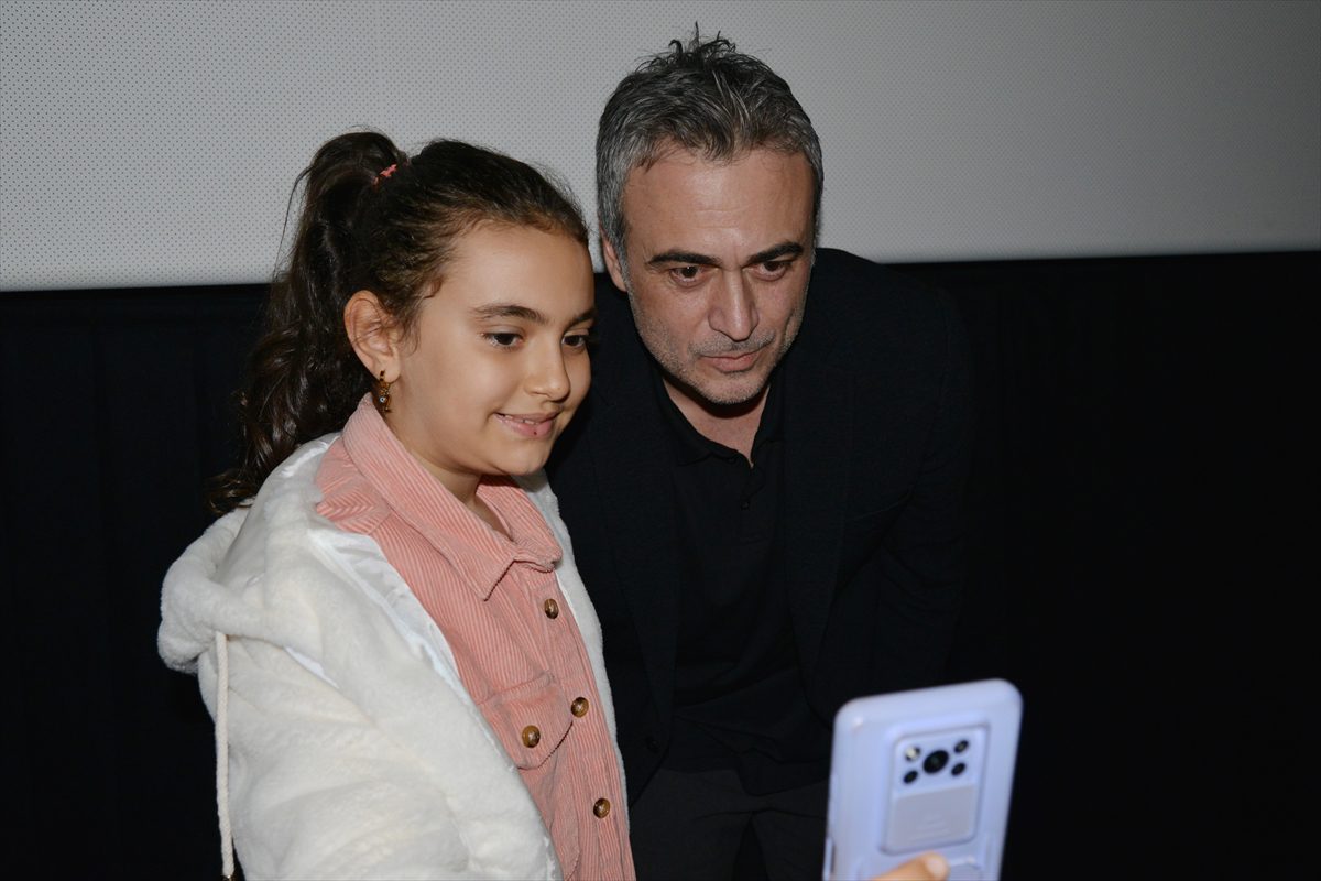 “Buğday Tanesi” filminin Manisa galası yapıldı