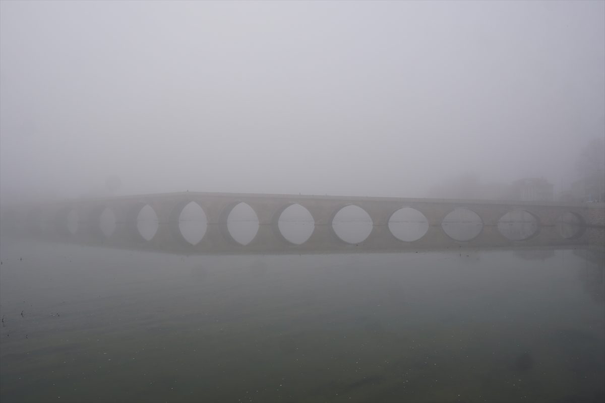 Çorum'da sis etkili oluyor