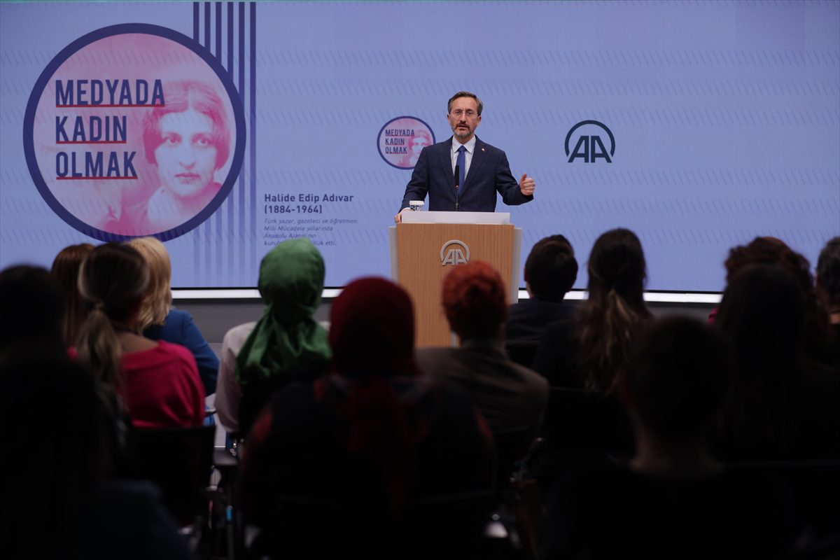 İletişim Başkanı Altun, “Medyada Kadın Olmak Paneli”nde konuştu: