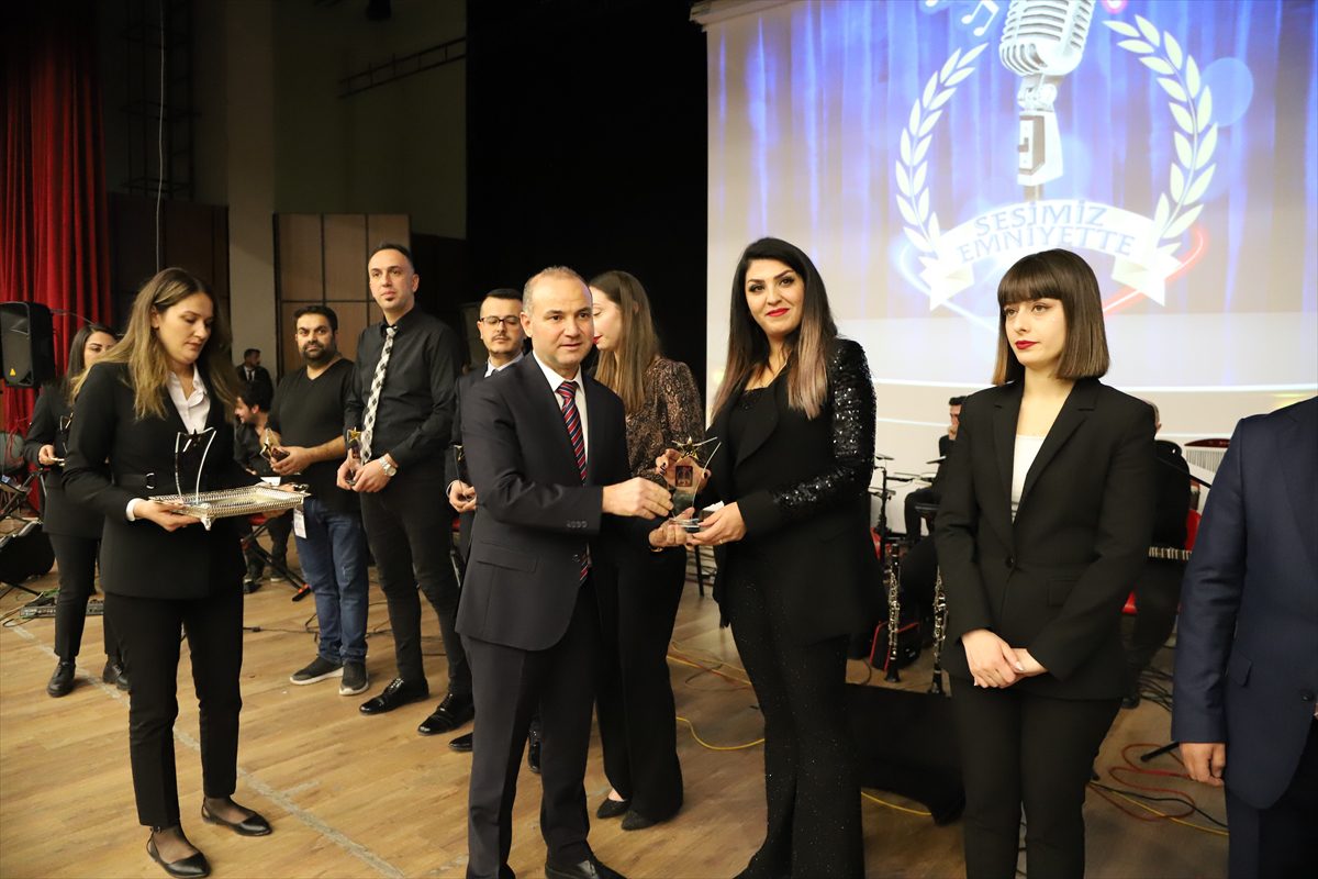 Kars'ta “Sesimiz Emniyette-2” ses yarışmasının finali yapıldı