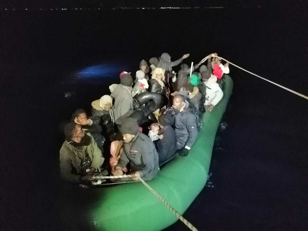 Muğla açıklarında 88 düzensiz göçmen kurtarıldı