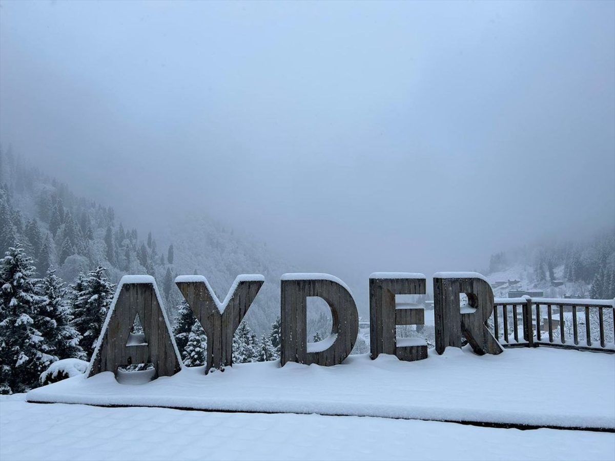 Giresun, Rize ve Trabzon'un yüksek kesimleri beyaza büründü