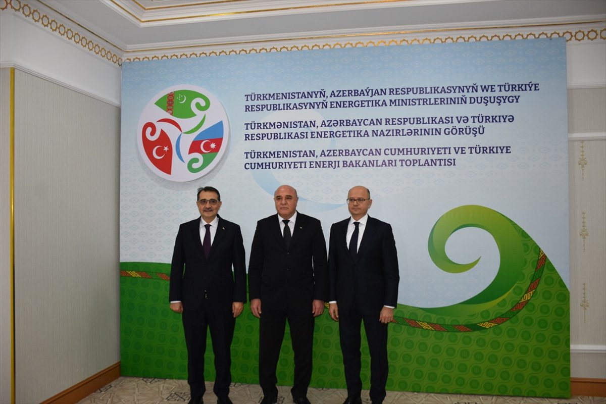 Türkiye-Azerbaycan-Türkmenistan Üçlü Enerji Bakanları Toplantısı yapıldı