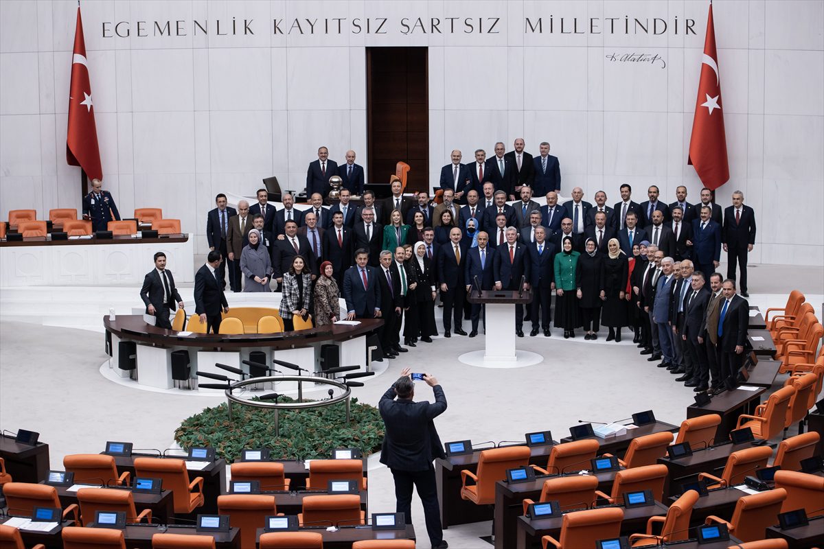 Ulaştırma ve Altyapı Bakanı Karaismailoğlu, bakanlığının 2023 yılı bütçesi üzerinde konuştu: