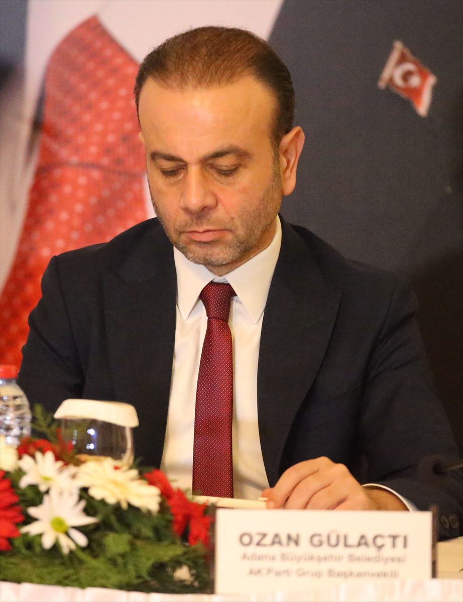 CHP'li 11 büyükşehir belediyesinin AK Parti grup başkan vekillerinden ortak açıklama: