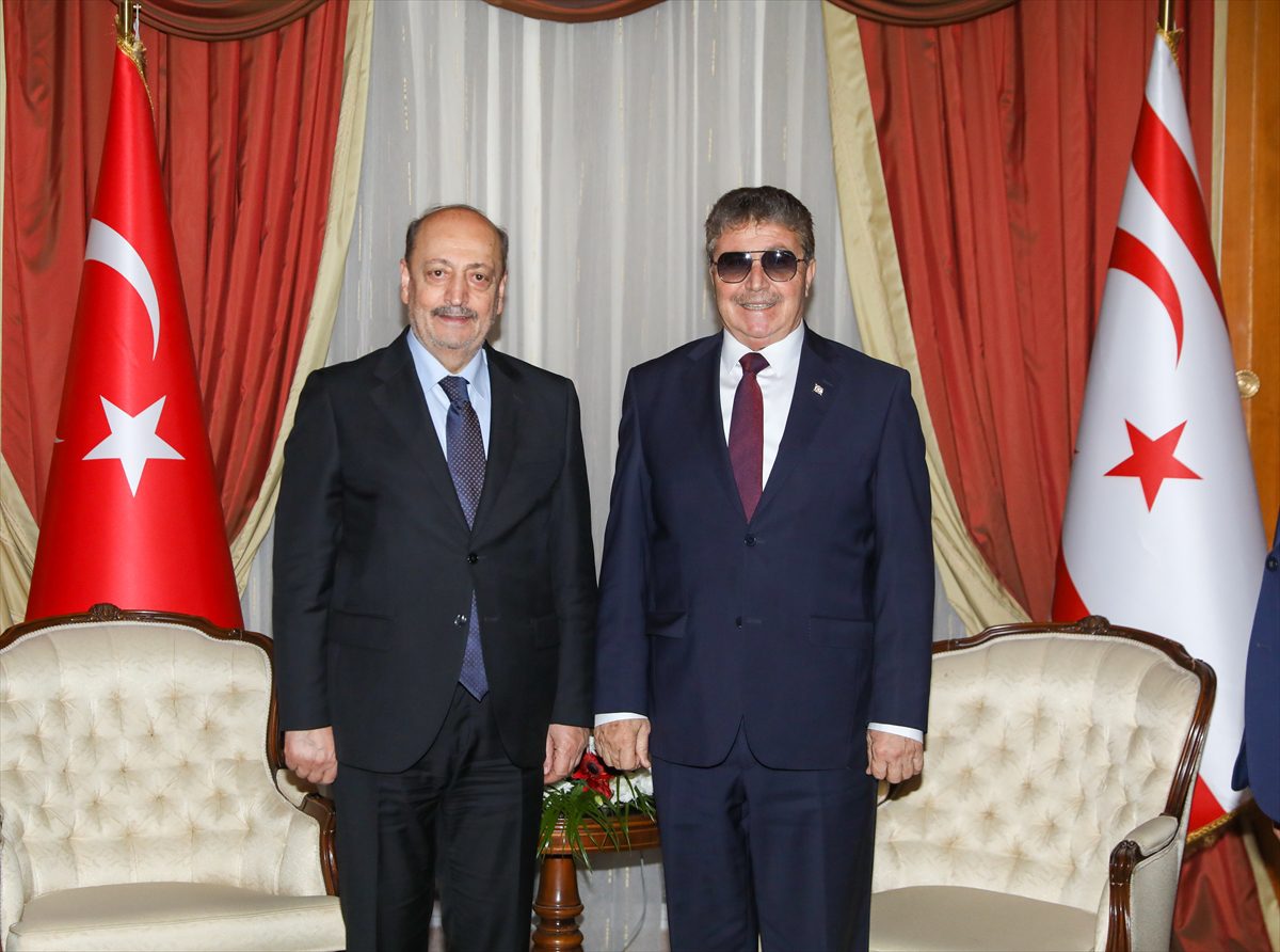 KKTC Başbakanı Üstel, Çalışma ve Sosyal Güvenlik Bakanı Bilgin’i kabul etti