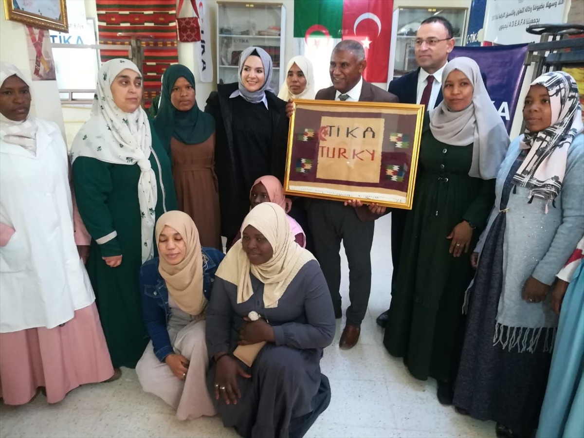 TİKA’dan Cezayir’de çocuk, genç ve kadınlara yönelik faaliyet yürüten STK'ya destek