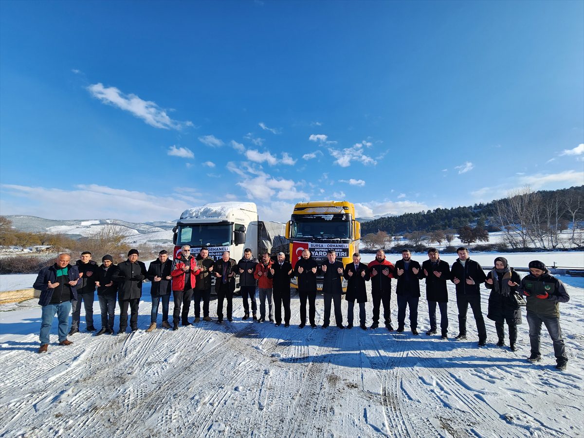 Bursa, Bilecik, Eskişehir ve Yalova'dan deprem bölgesine yardımlar artarak devam ediyor
