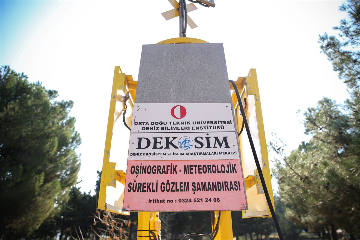 İklim değişikliğinin Marmara Denizi’ne etkileri şamandıralarla takip ediliyor