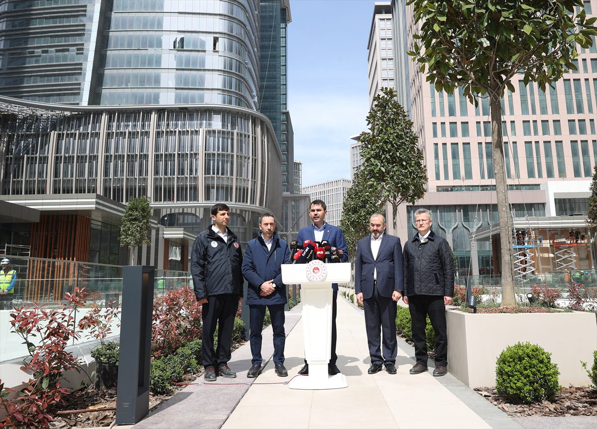 Bakan Kurum, İstanbul Finans Merkezi’nde incelemelerde bulundu: