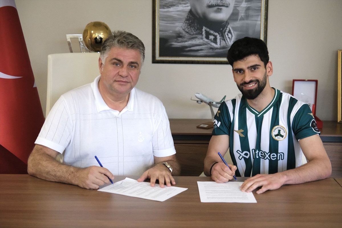 Giresunspor’da iki oyuncunun sözleşmesi yenilendi