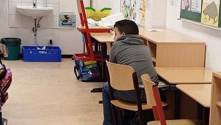 Öğrencisine sınıfta aylarca oturma cezası veren öğretmen mahkemeye verildi!..