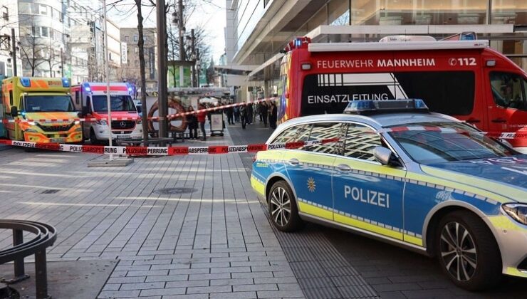 Almanya’da bir şahıs araçla insanların üzerine daldı: 1 ölü!..