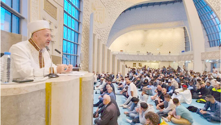Köln DİTİB Merkez Camii’nde Kurban Bayramı idrak edildi.