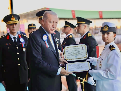 Cumhurbaşkanı Erdoğan: “Gelecek nesillere büyük ve güçlü bir Türkiye bırakacağız”