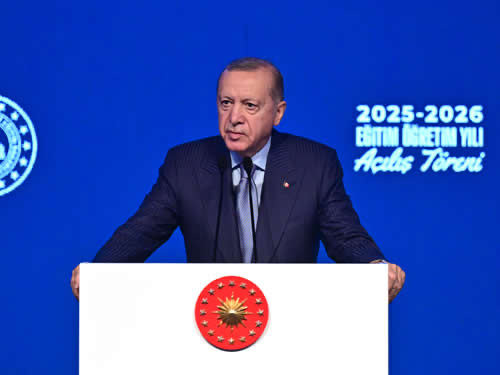 Hükûmetlerimizin en büyük yatırımı eğitime, dolayısıyla insanadır